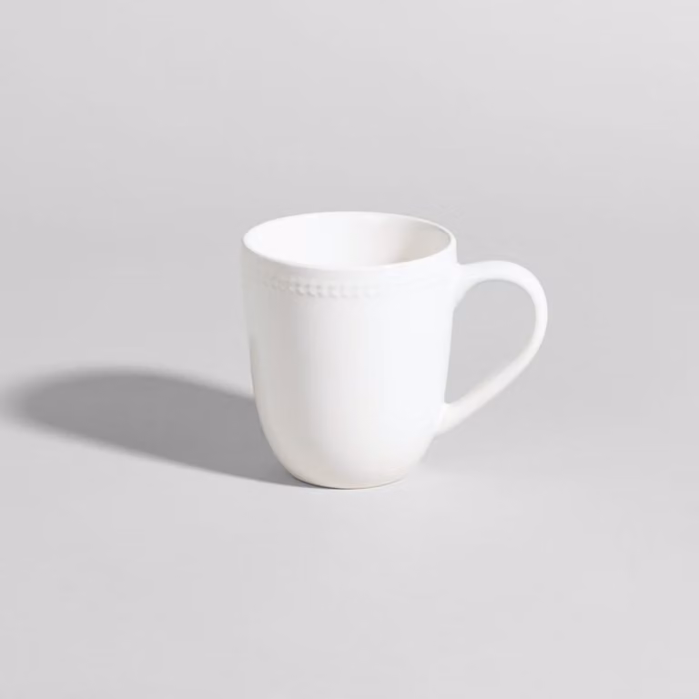 Taza de cerámica blanca Maisons du Monde apta para microondas y lavavajillas