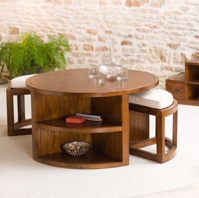 Mesa de centro redonda Eden de MACABANE en madera marrón con 2 taburetes y cojines beige