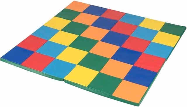 Alfombra de juego plegable para bebés NORTHIX con diseño de cuadros multicolor y acabado suave de piel sintética antideslizante