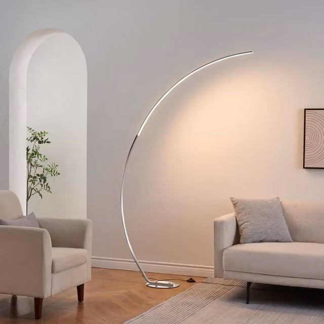 Lámpara de pie curva LED regulable Thalia de KOSILUM en color cromado, Altura: 184 cm