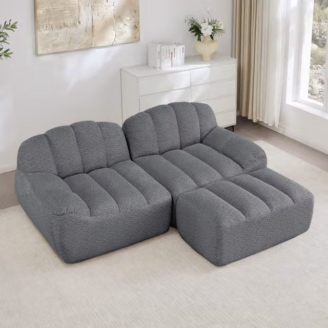Sofá Modular de 2 Plazas en Forma de L con Otomana KELLANY, Diseño de Concha en Tejido Boucle Gris para Salón