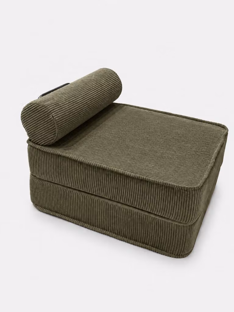 Chaiselongue compacta SURB en pana color verde con estructura de metal y fundas extraíbles An/P/Al: 95 x 80 x 60 cm