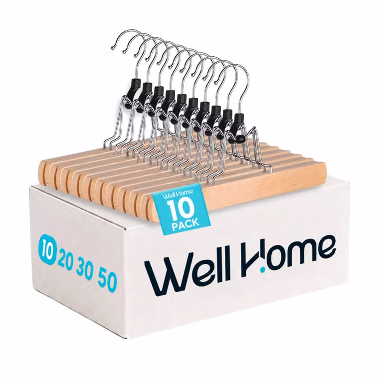 Set de 10 perchas de madera WELLHOME con pinzas antideslizantes y gancho giratorio en color marrón y beige