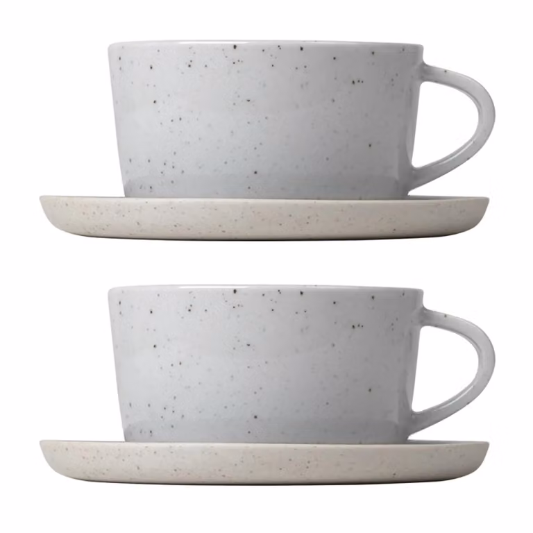 Set de 2 tazas de té con platillo Blomus Sablo en color blanco, cerámica de 250 ml