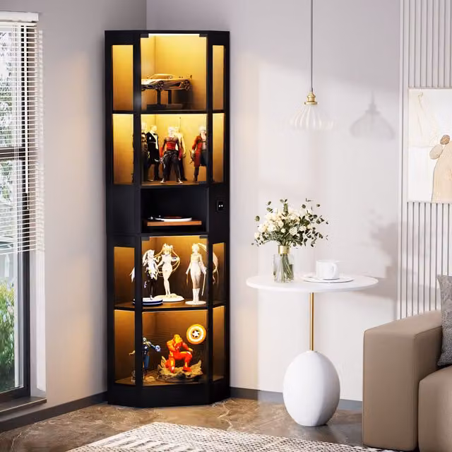 Vitrina Redom moderna en color negro con puertas de vidrio, iluminación LED integrada y sensor de movimiento, fabricada en MDF y vidrio. An/P/Al: 80 x 35 x 165 cm