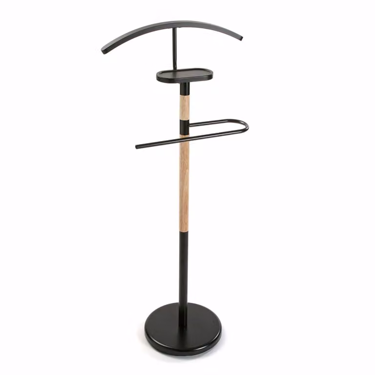 Galán de noche moderno VERSA de metal y bambú negro con doble gancho y riel, An/P/Al: 28,8 x 46,5 x 112 cm