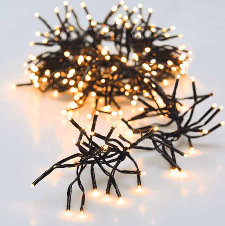 Guirnalda de luces LED Spetebo con 192 LEDs, funciones de iluminación y temporizador, disponible en blanco cálido o multicolor, funciona con pilas e ideal para Navidad, Adviento o invierno