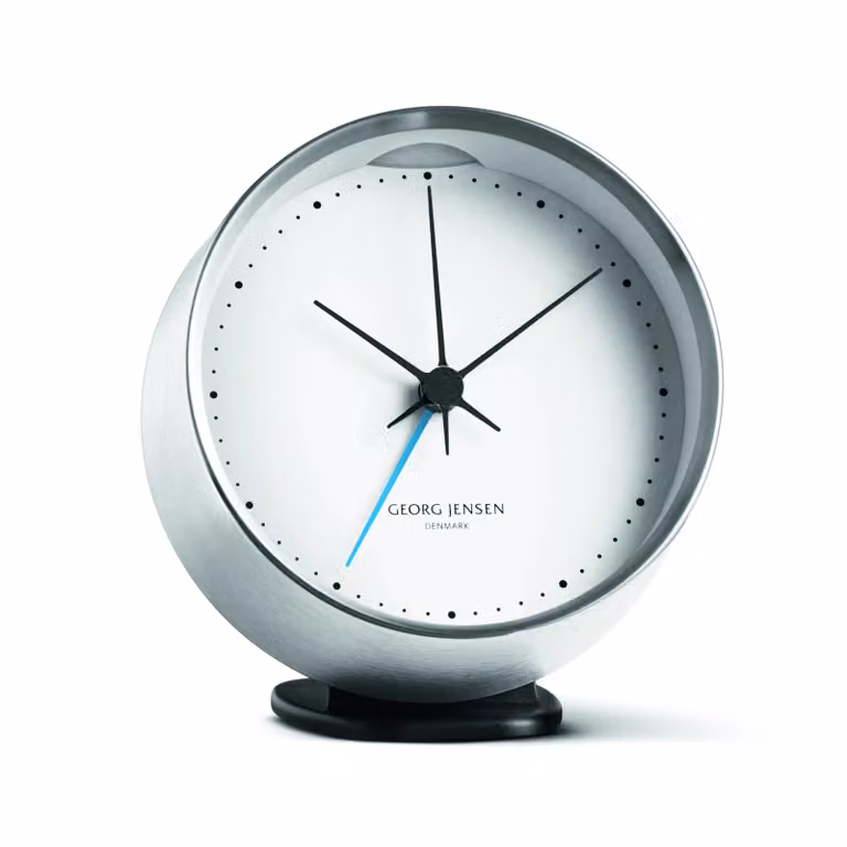 Despertador analógico de mesa Georg Jensen en metal redondo blanco y negro de 10 cm de diámetro