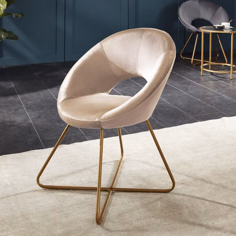 Silla de terciopelo SELESA Home Deluxe en color beige con estructura de metal para comedor o cocina