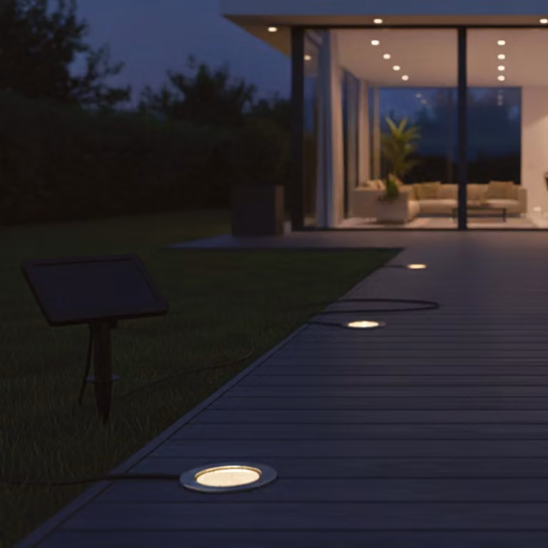 Lote de 3 focos solares LED empotrables Lumisky en color blanco con luz blanca cálida para jardín y terraza