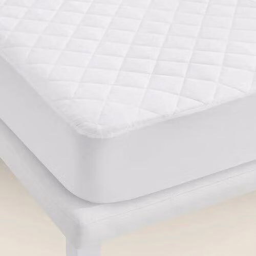 Protector de colchón Pikolin Home de microfibra blanco, antialérgico, transpirable y con certificación Oeko-Tex, An/P/Al: 135 x 196 x 32 cm