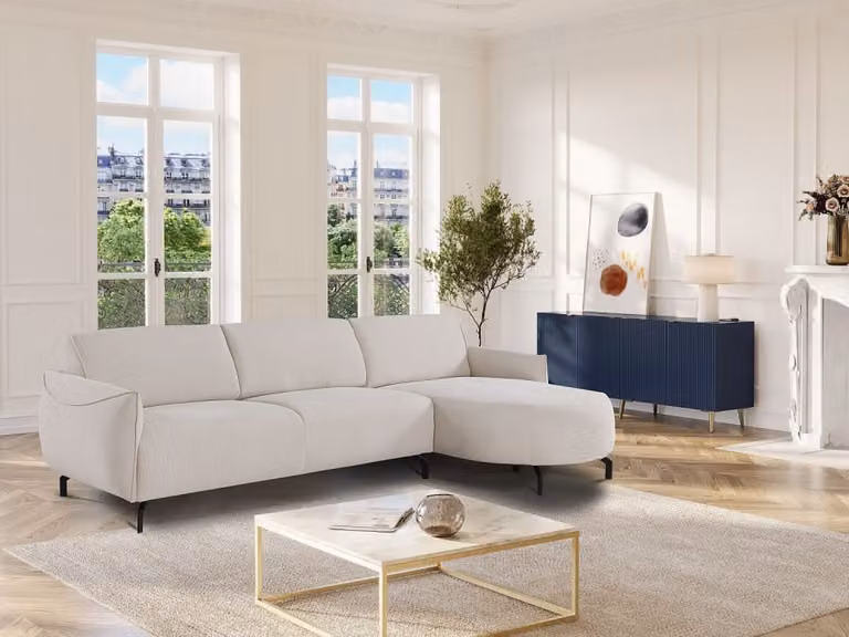 Sofá rinconera de tela beige Feriona con orientación derecha y estructura de madera sólida