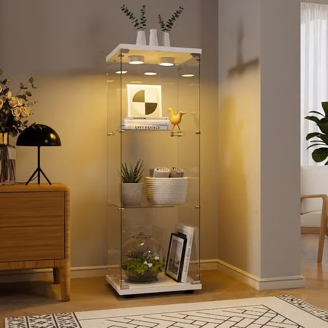 Vitrina de cristal NAHILIMI blanca con una puerta, iluminación LED regulable, cerradura y 3 estantes de cristal templado