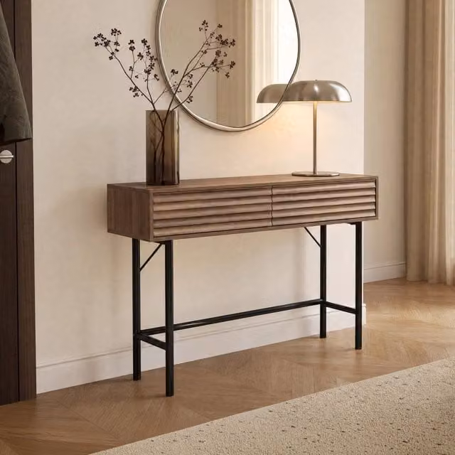 Consola moderna Klast Home de madera color nogal y metal para recibidor An: 110 cm, Al: 81 cm